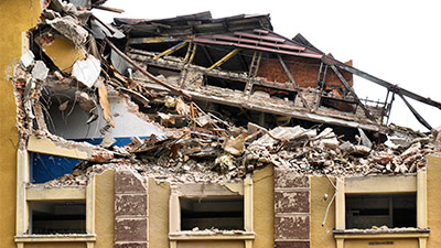 commercial earthquake damage image