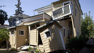 residential earthquake damage image